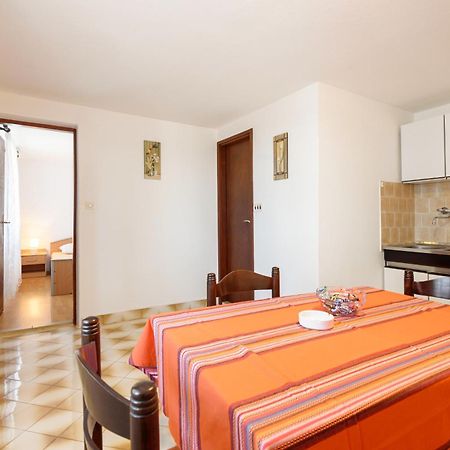 Apartments By The Sea Basina, Hvar - 11817 Vrbanj Room photo