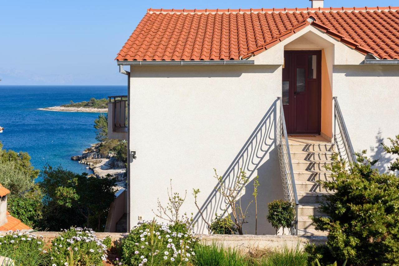 Apartments By The Sea Basina, Hvar - 11817 Vrbanj Exterior photo